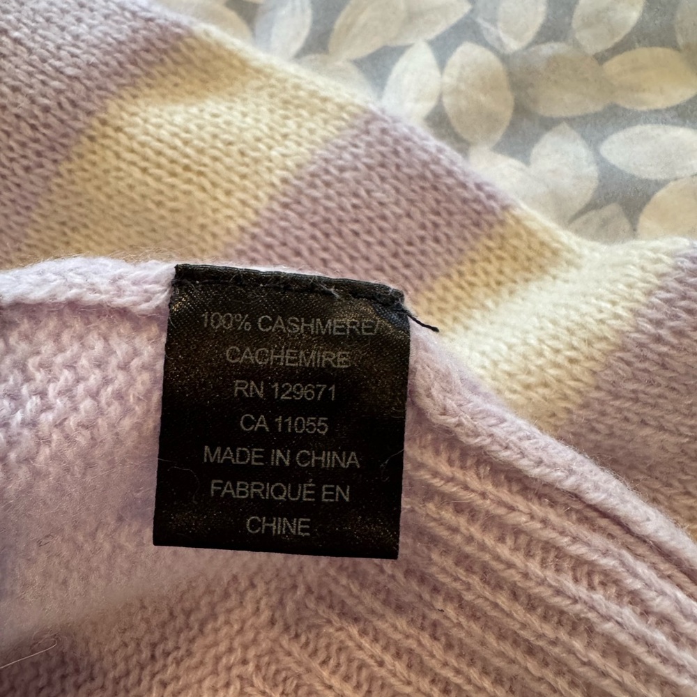360 Cashmere Lavender Star Crewneck Sweater with Cream Accents - Picture 6 of 7